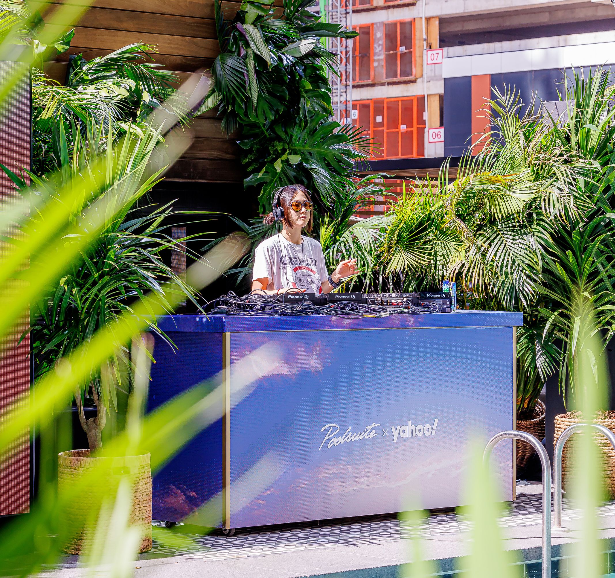Poolsuite Radio DJ